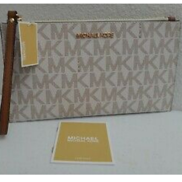 Michael Kors Wristlet - Picture 5 of 10